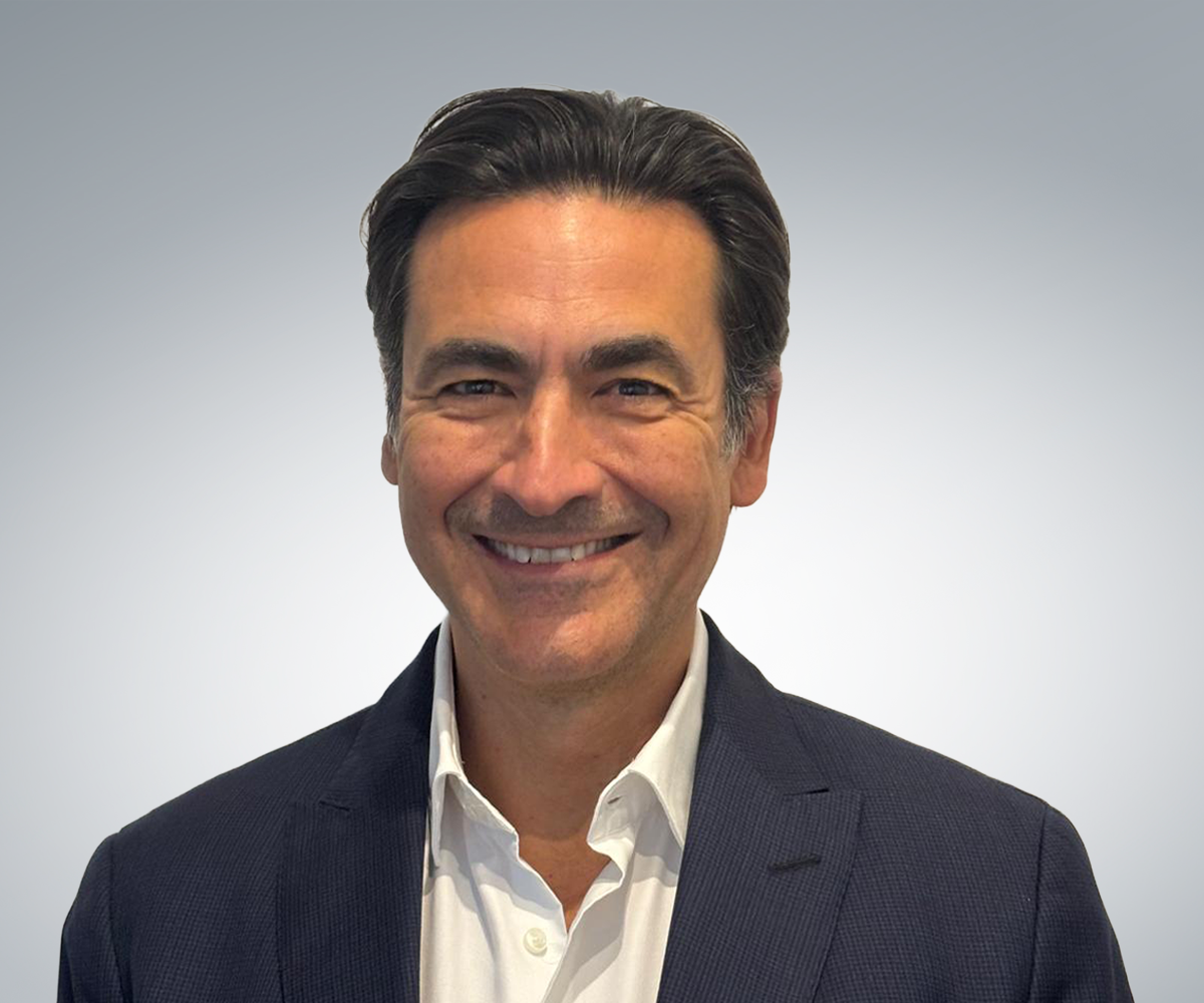 wbst-headshots-grad-1200x1000-ricardo-fuertes